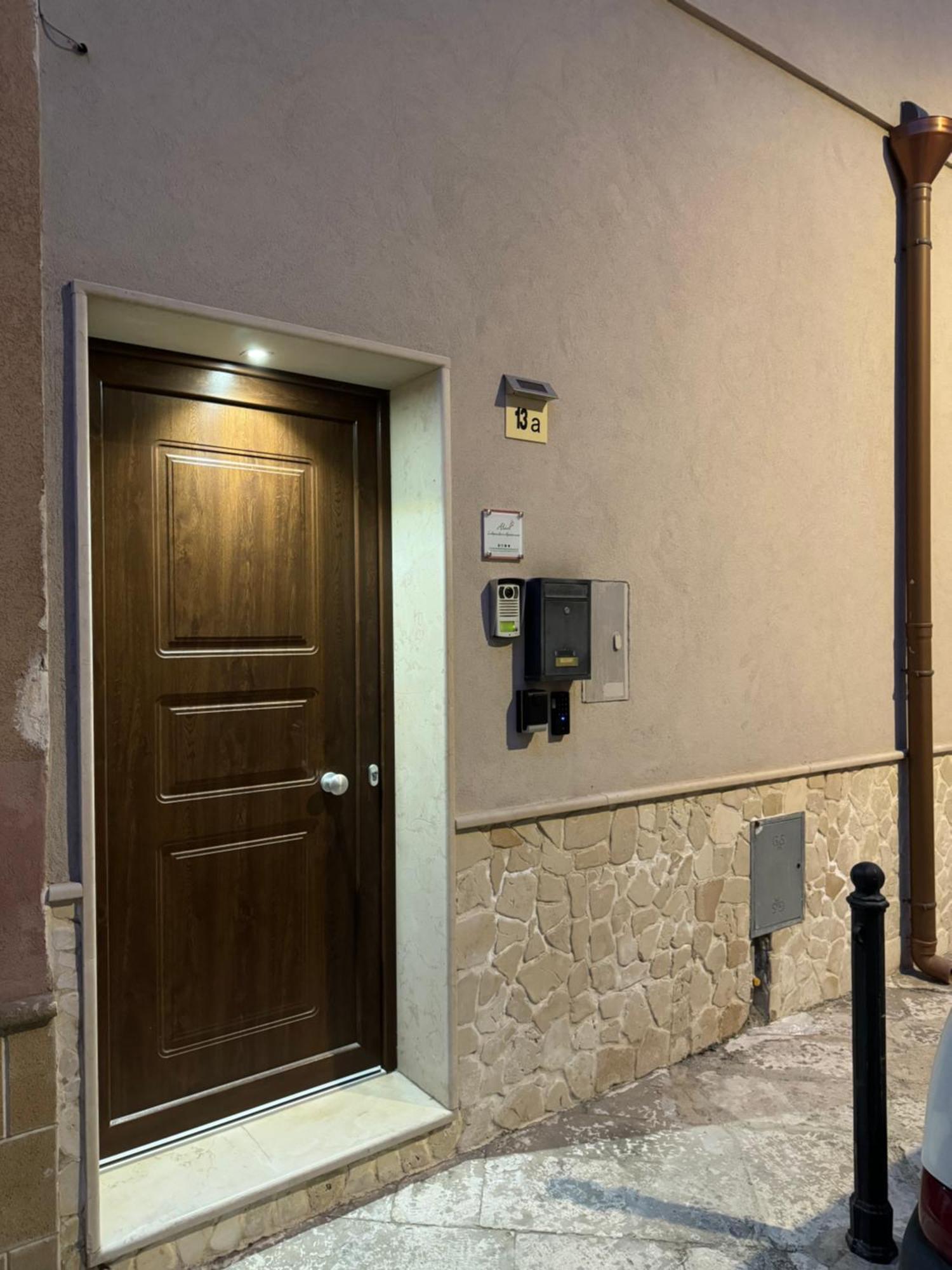 ברינדיזי Alivi Indipendent Apartment מראה חיצוני תמונה